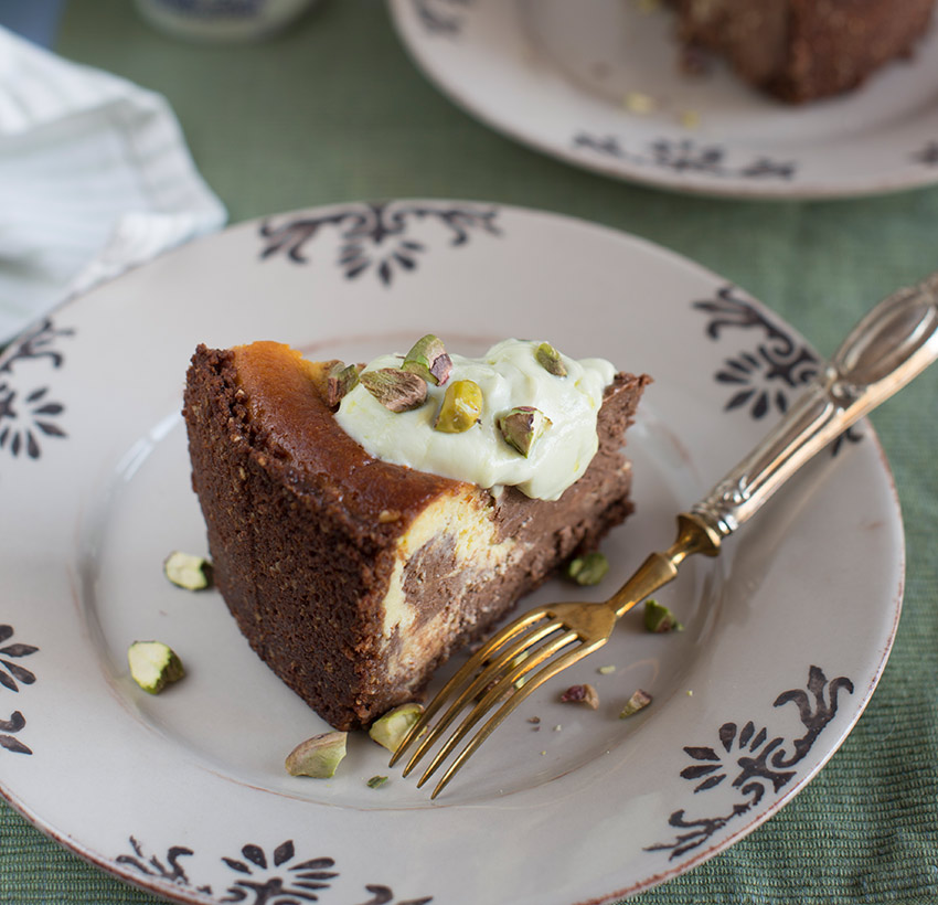 Cheese-cake-con-Yogurt-al-Pistacchio-e-cioccolato-dx