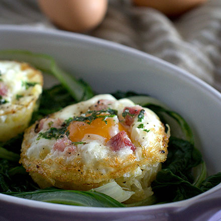 Cestini-di-patate-con-uova-e-fonduta-piccole