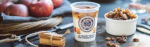 yogurt strudel mele ambientata