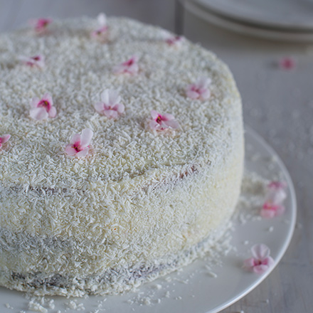 Torta al cocco con Yogurt Colato