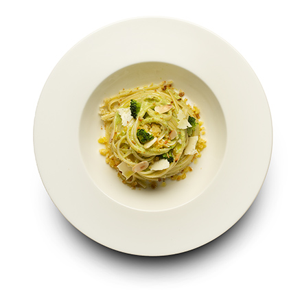 LINGUINE CON PESTO DI BROCCOLI SAN STe E MANDORLE