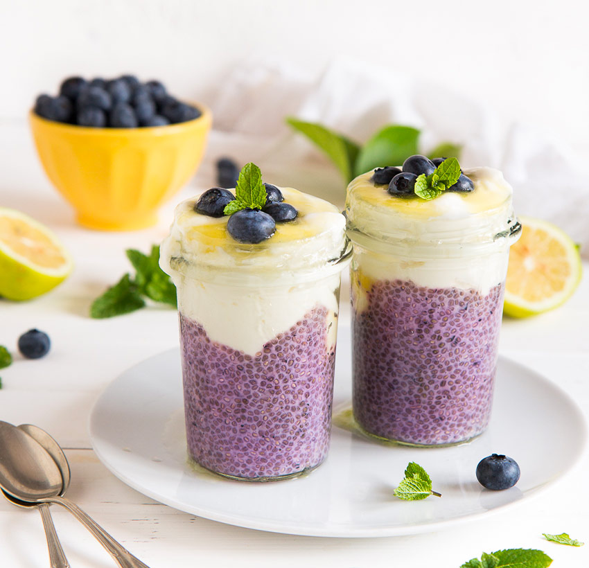 1_CHIA PUDDING CON YOGURT E MIRTILLI-bg