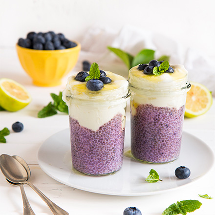 CHIA PUDDING CON YOGURTEMIRTILLI