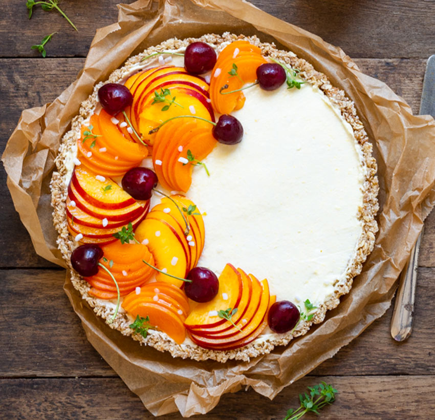 CROSTATA CON CONFETTURA DI LAMPONI E BAVARESE ALLO YOGURT AL MANGO bg