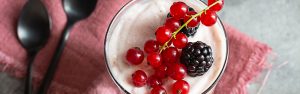 TRIFLE ALLO YOGURT E FRUTTI DI BOSCO ps
