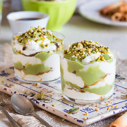 TIRAMISU ALLO YOGURT E PISTACCHIO