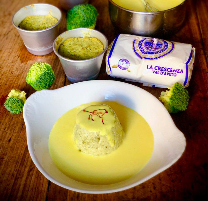 FLAN DI BROCCOLI CON FONDUTA DI CRESCENZA E ZAFFERANO bg