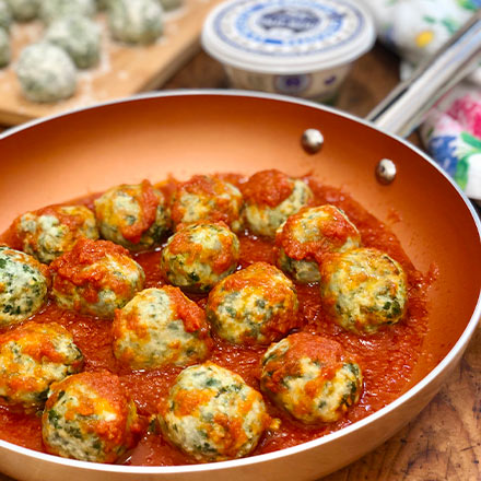 GNUDI DI RICOTTA E SPINACI AL POMODORO sm