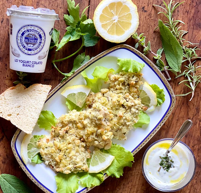 62_COTOLETTE-DI-POLLO-AL-FORNO-CON-SALSA-ALLO-YOGURT-bg
