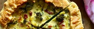 TORTA SALATA CON BROCCOLI SPECK E PRESCINSOA ps