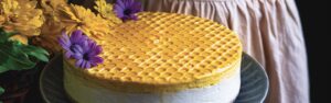 cheesecake alveare con miele e yogurt bianco al naturale